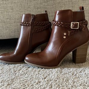 American Eagle Booties